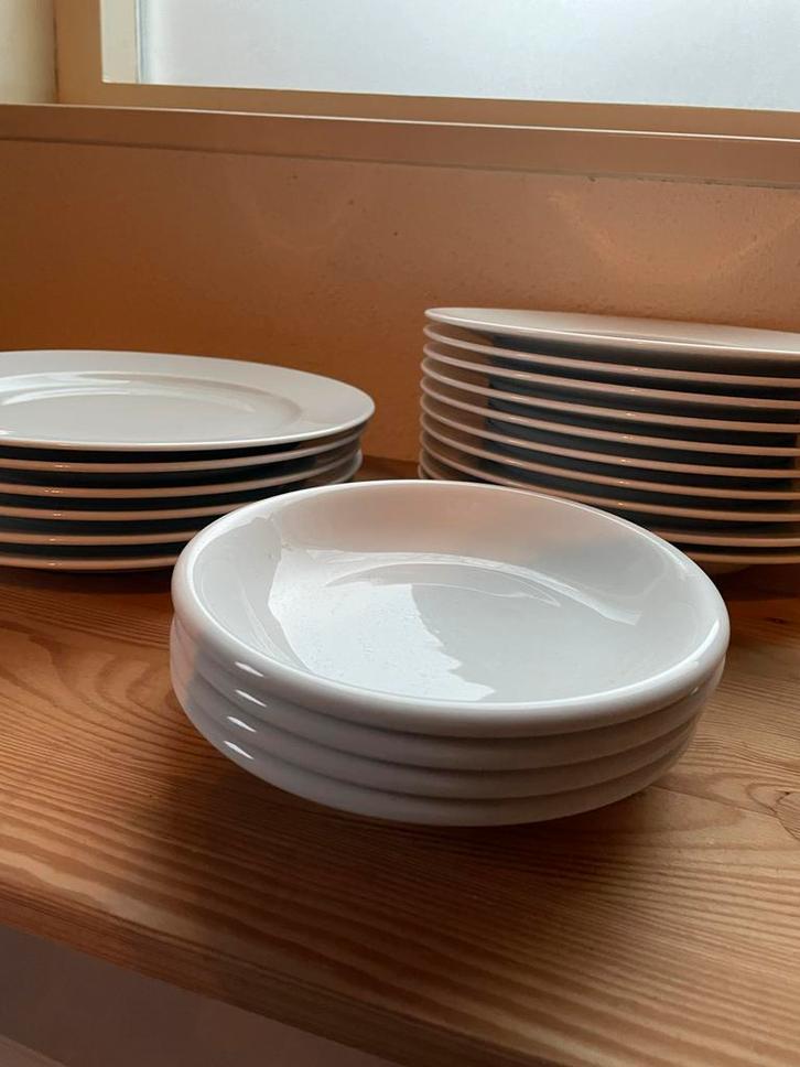 IKEA 365+ Servies - 20 Delig, Huis en Inrichting, Keuken | Servies, Zo goed als nieuw, Compleet servies, Effen, Porselein, Ophalen