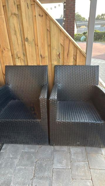 Tuinstoelen beschikbaar voor biedingen