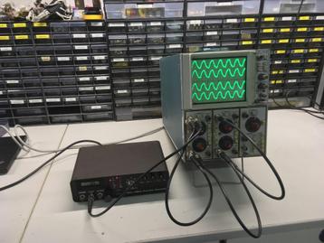Osciloscoop Tektronix 4 kanaals Dual Beam storage scope beschikbaar voor biedingen