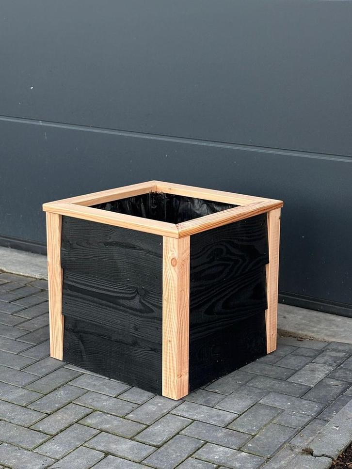 Houten bloembak vierkant 61x61x58 cm, Tuin en Terras, Bloembakken en Plantenbakken, Gebruikt, Hout, Binnen, 30 tot 60 cm, 60 tot 100 cm