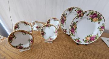 Royal Albert vintage 28-delig servies Old country roses 1962 beschikbaar voor biedingen