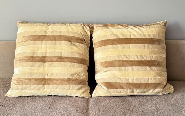 Als nieuw 2 extra grote kussens van zware kwaliteit, Huis en Inrichting, Woonaccessoires | Kussens, Zo goed als nieuw, Bruin, Vierkant