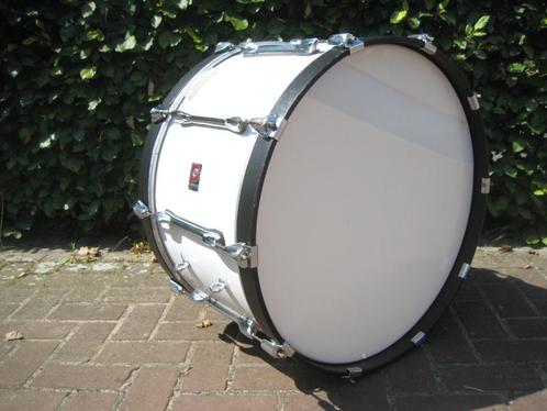 Marching Premier Bassdrum 24", Muziek en Instrumenten, Instrumenten | Onderdelen, Gebruikt, Drums of Percussie, Ophalen of Verzenden