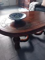 Zware , ovale salontafel., Ophalen