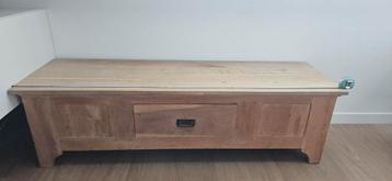 Houten sidetable / tafel beschikbaar voor biedingen