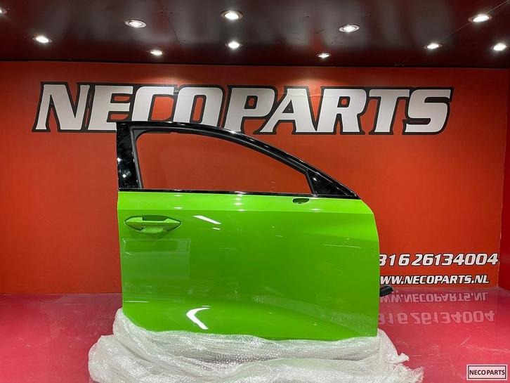 AUDI A3 RS3 8Y DEUR PORTIER ALLE KLEUREN LEVERBAAR ORIGINEEL, Auto-onderdelen, Carrosserie en Plaatwerk, Achterklep, Audi, Achter