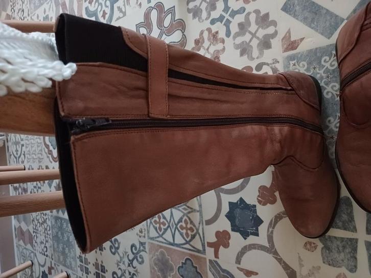 dames lange laarzen bruin leder 39 leer, Kleding | Dames, Schoenen, Zo goed als nieuw, Hoge laarzen, Bruin, Ophalen of Verzenden