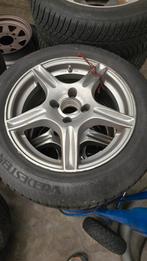 Winterbanden set Nissan Note (2015), Ophalen of Verzenden, Gebruikt