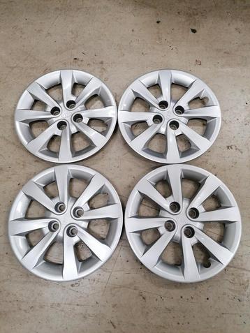 Setje zeer nette Kia wieldoppen beschikbaar voor biedingen