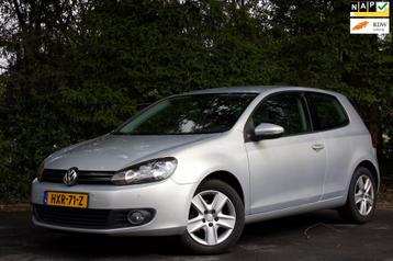 Volkswagen Golf 1.4 Highline- Cruise/Airco/APK/PDC! beschikbaar voor biedingen