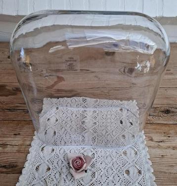 Grote zware stolp Casa Vivante beschikbaar voor biedingen