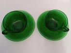 4 Groene sixties sierra arcoroc  kopjes en 1 schotel., Huis en Inrichting, Keuken | Servies, Ophalen, Gebruikt, Overige stijlen