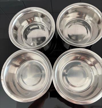 Set van 4 RVS etensbakken + snoep emmertje beschikbaar voor biedingen