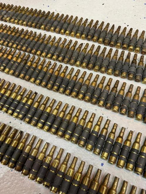 Minimi 5.56 hulzen meerdere meters, Verzamelen, Militaria | Algemeen, Landmacht, Hulzen of Bodemvondsten, Overige gebieden, Ophalen