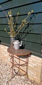 Oud Metalen halfmaan tafeltje, tuintafeltje balkontafeltje, Antiek en Kunst, Curiosa en Brocante, Ophalen