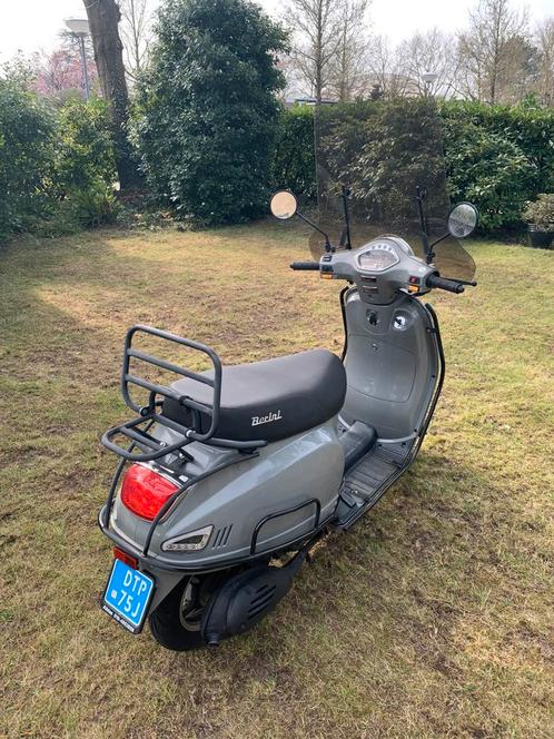 Berini Napoli II model Vespa Sprint slechts 314km en 3.500km, Fietsen en Brommers, Scooters | Vespa, Zo goed als nieuw, Overige modellen
