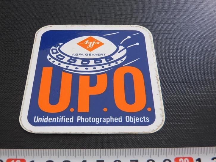 sticker AGFA Gevaert U.P.O. Unidentified Photographed Object, Verzamelen, Stickers, Zo goed als nieuw, Bedrijf of Vereniging, Ophalen