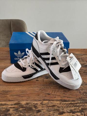 Adidas Rivalry Low (Deadstock) nieuw in doos MT44 2/3 beschikbaar voor biedingen