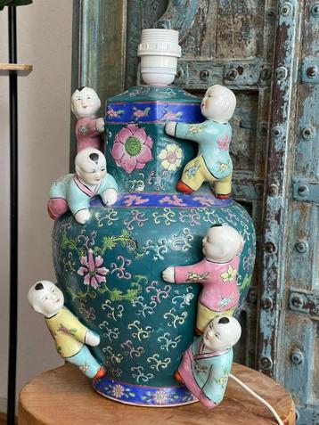 Antieke chinese aparte staande Lamp uit erfenis verkregen beschikbaar voor biedingen