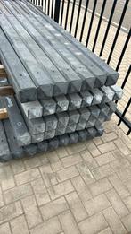 Schutting palen 2,80 meter, en rotsmotief platen, Tuin en Terras, Schuttingen, Ophalen, Zo goed als nieuw