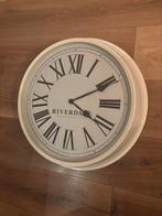 Riverdale klok 50cm, Huis en Inrichting, Woonaccessoires | Klokken, Ophalen, Zo goed als nieuw, Wandklok
