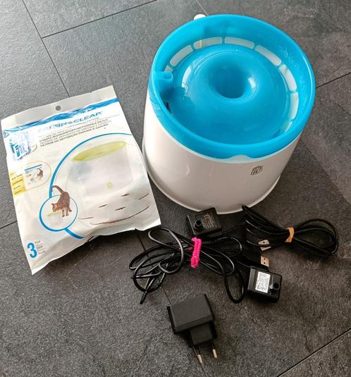 Catit Drinkfontein - Kattendrinkbak - 2 l, Dieren en Toebehoren, Kattenvoerbakken en Drinkbakken, Zo goed als nieuw, Ophalen of Verzenden