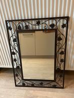 Bruine metalen spiegel in goede staat, Huis en Inrichting, Woonaccessoires | Spiegels, Ophalen, Gebruikt, Rechthoekig, 50 tot 75 cm