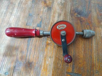 Vintage handboor beschikbaar voor biedingen