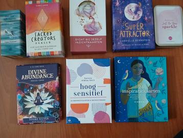 Verschillende orakel/inspiratie kaartensets beschikbaar voor biedingen