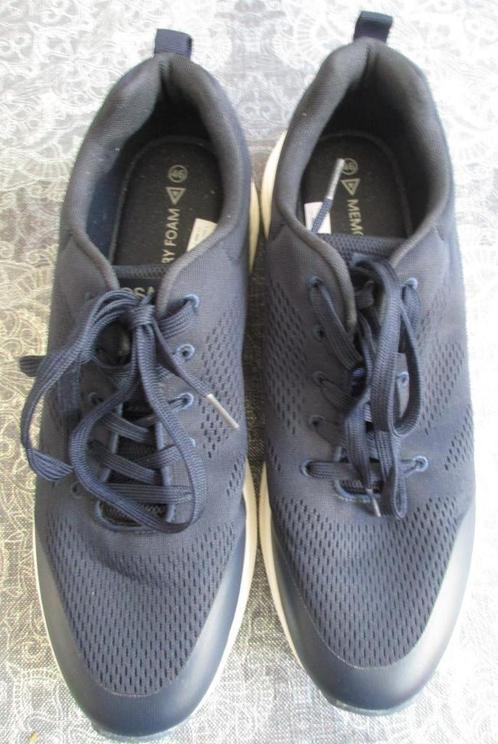 zgan donkerblauwe sportschoenen OSAGA  maat 46, Kleding | Heren, Schoenen, Zo goed als nieuw, Sportschoenen, Blauw, Ophalen of Verzenden