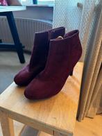 Hakken maat 39 bordeaux rood, Ophalen of Verzenden, Gedragen, Rood, Pumps