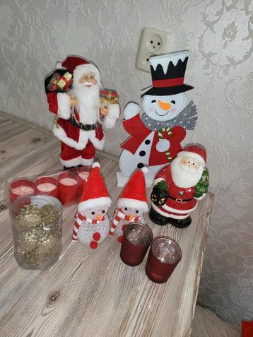 Kerst decoratie Set voor tafel/dressoir met Vintage Kerstman beschikbaar voor biedingen