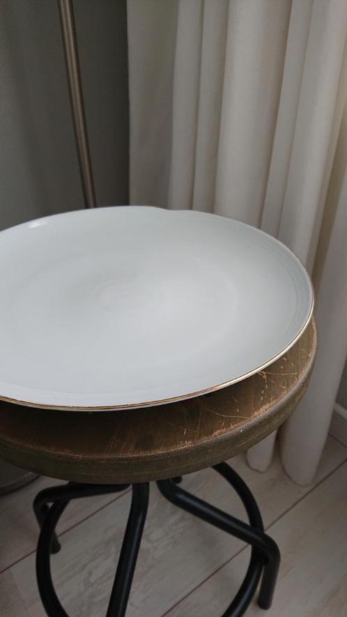 Vohenstrauss schaal bord met gouden randje 30 cm, Huis en Inrichting, Keuken | Servies, Gebruikt, Bord(en), Overige stijlen, Ophalen of Verzenden