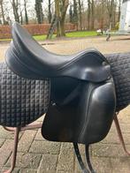 Prestige dressuurzadel 17,5 inch, Dieren en Toebehoren, Ophalen of Verzenden, Gebruikt, Dressuur