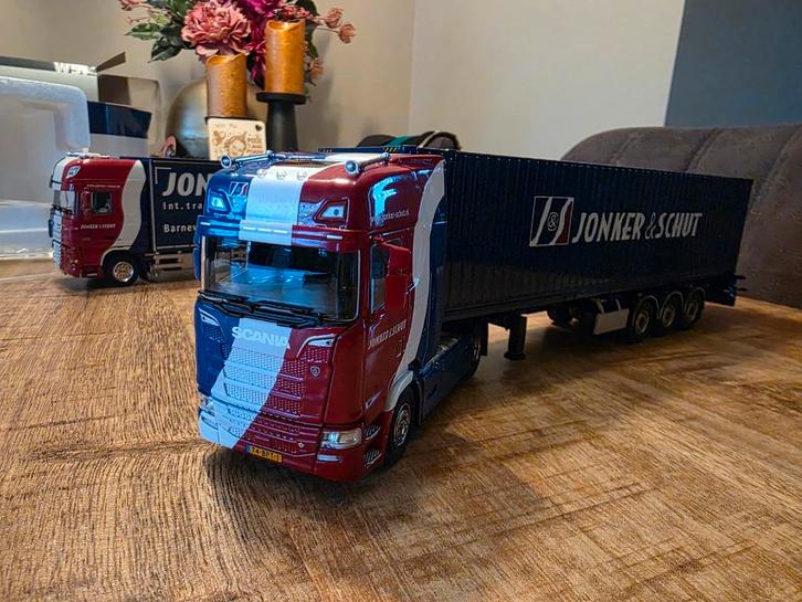 Cavallino Scania R Next Gen Jonker & Schut, Hobby en Vrije tijd, Modelauto's | 1:50, Zo goed als nieuw, Bus of Vrachtwagen, Wsi