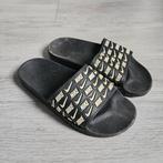 Kastopruiming: Slippers Maat 32, Ophalen of Verzenden