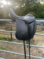 Luc Childeric DAC 17,5 inch dressuurzadel, Dieren en Toebehoren, Paarden en Pony's | Zadels, Ophalen of Verzenden, Gebruikt, Dressuur