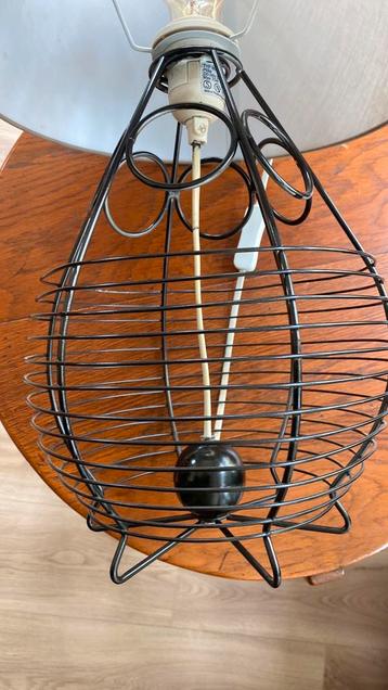 Staande/ tafel lamp beschikbaar voor biedingen