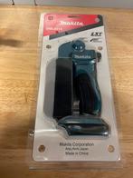 Makita zaklamp DML801x Nieuw in verpakking, Caravans en Kamperen, Zaklampen, Nieuw, Accu