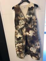 MOSCHINO JURK MET JASJE MAAT 40, Maat 38/40 (M), Bruin, Verzenden, Nieuw