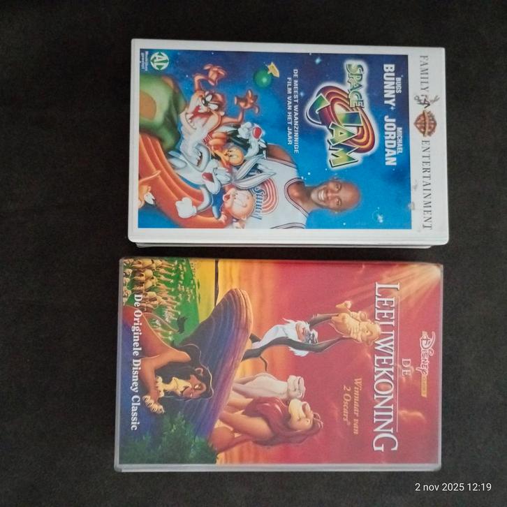 Videobanden: De Leeuwenkoning & Space Jam, Cd's en Dvd's, VHS | Film, Gebruikt, Komedie, Alle leeftijden, Ophalen