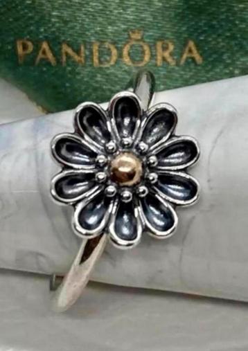 Pandora zilveren ring met 14K goud beschikbaar voor biedingen