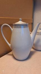 Vintage Tsjechisch servies theepot koffiepot + extra, Gebruikt, Overige typen, Ophalen of Verzenden, Overige stijlen