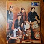 The Kinks - pagina 25 x 31 cm - Muziek Expres 1965, Ophalen, Gebruikt, Boek, Tijdschrift of Artikel