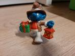 Kerst smurf met lantaarn en cadeau 20201 De Smurfen, Verzamelen, Ophalen of Verzenden, Poppetje, Figuurtje of Knuffel