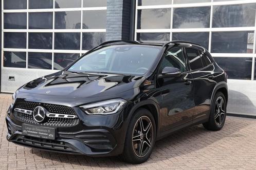 Mercedes-benz GLA-KLASSE GLA 200  AMG line, Auto's, Mercedes-Benz, GLA, ABS, Adaptive Cruise Control, Airbags, Airconditioning