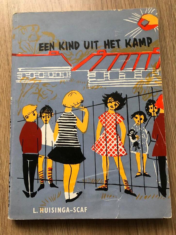 Een kind uit een kamp………Boekje uit 1960, Antiek en Kunst, Antiek | Boeken en Bijbels, Ophalen of Verzenden