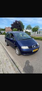 Seat Alhambra 2.0 Stella AUTOMAAT / 7 PERSOONS, Auto's, Seat, Stof, Metallic lak, 4 cilinders, Blauw