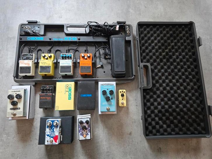 Pedalboard, effectpedalen, footswitch. Boss, Muziek en Instrumenten, Effecten, Zo goed als nieuw, Delay of Echo, Distortion, Overdrive of Fuzz