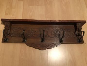 Antieke houten kapstok met leeuwenkoppen 84 x 23 beschikbaar voor biedingen